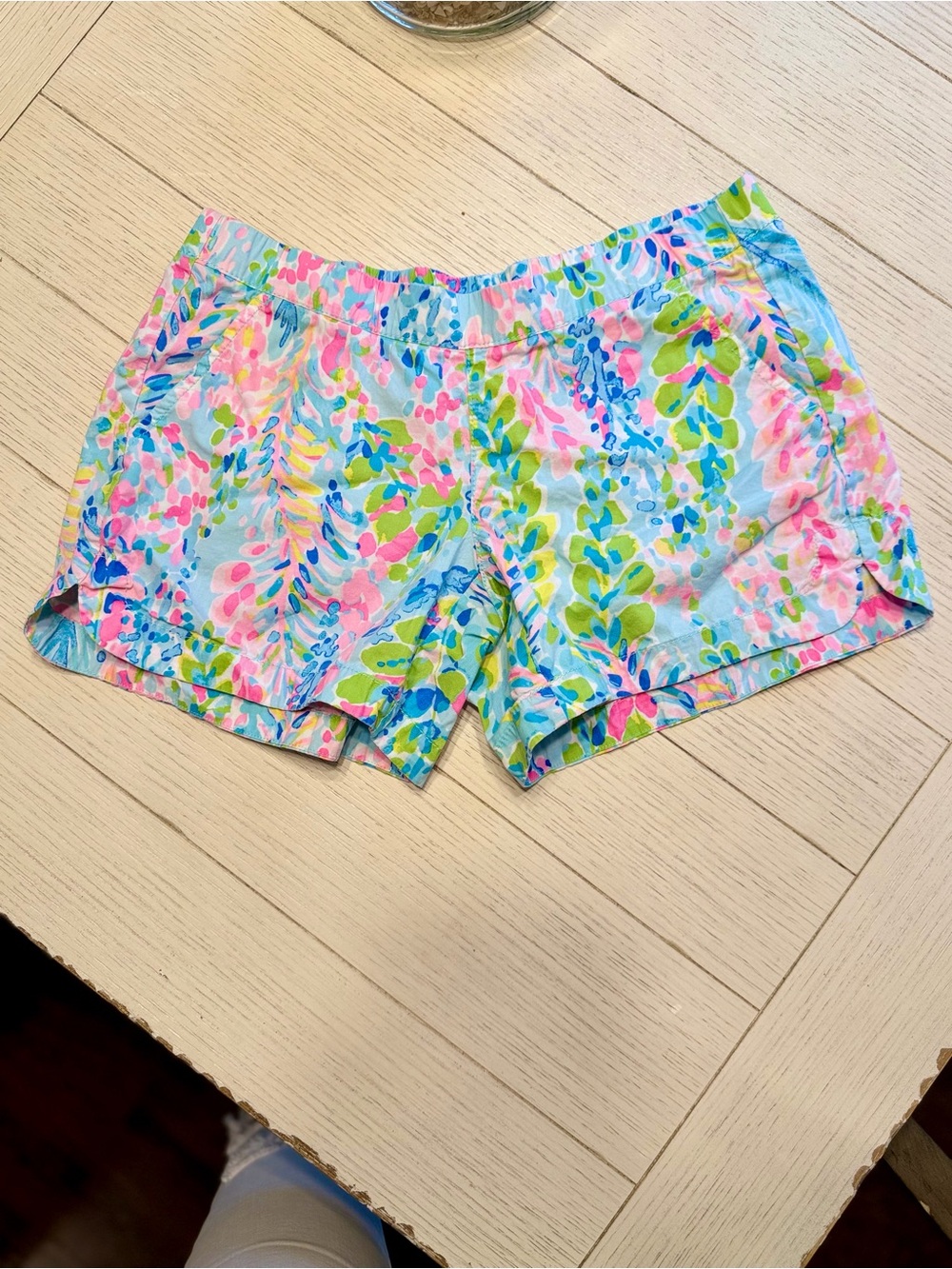 Lilly Pulitzer ocean view shorts - catch the wave | NWOT